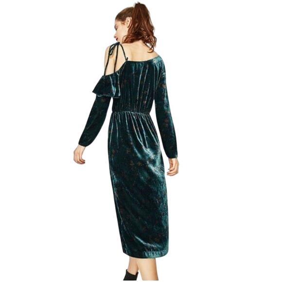 Zara Green Velvet Floral Off Shoulder MIDI V Neck Dress - Picture 2 of 11